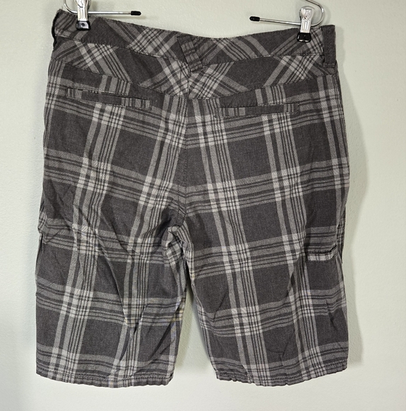 BKE Gray plaid Mens Shorts size 33 - Picture 2 of 5